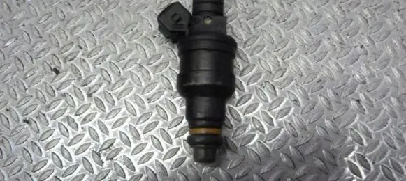 Audi A4 S4 B5 8D Fuel injector 0280150447