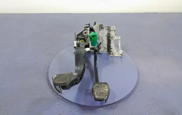 Citroen C4 II Accelerator throttle pedal