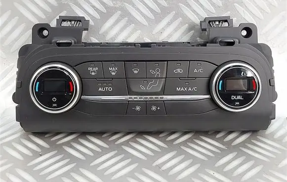 Ford Kuga III Climate control/heater control trim LJ6T-18C612-AC