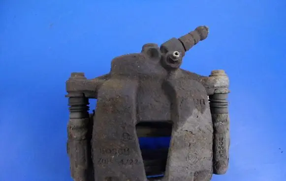 Fiat Idea Front brake caliper