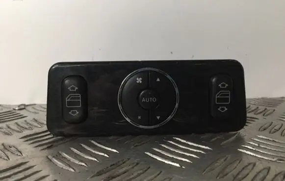 Mercedes-Benz ML W163 Electric window control switch 74160104Q4 A1638200326