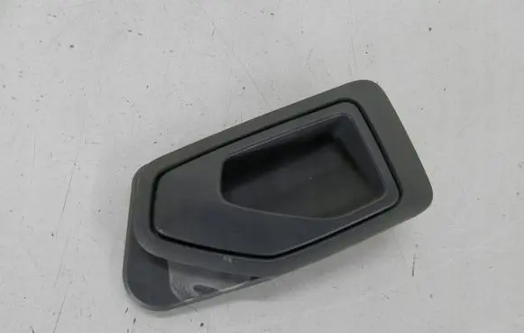 Mercedes-Benz 306 Rear door interior handle 
