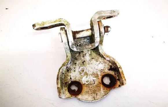 Rover 75 Rear door lower hinge