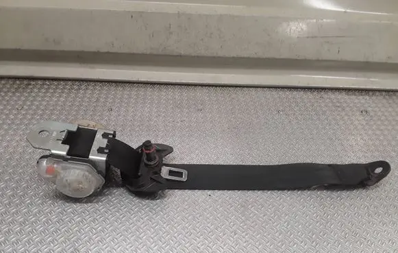 Hyundai i10 Rear seatbelt 898100X000