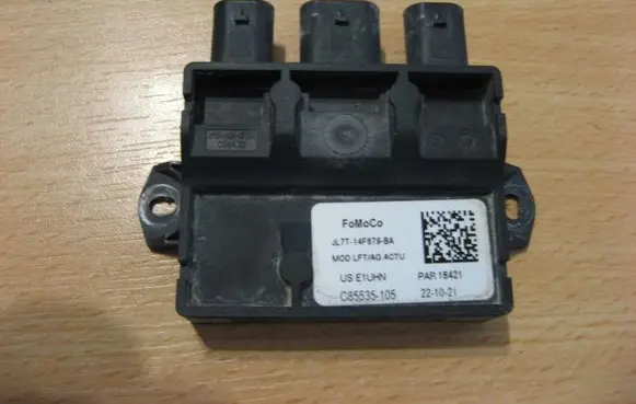 Lincoln Navigator Trunk lid opening control unit JL7T14F679BA