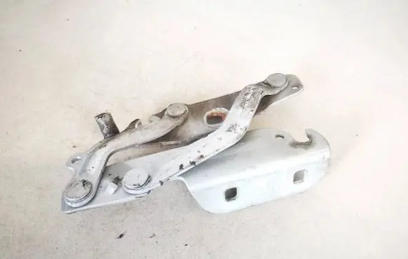 Ford Fiesta Engine bonnet/hood hinges 8a6116801ad 8a61-16801-ad