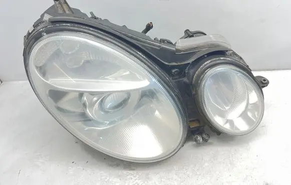 Mercedes-Benz E W211 Headlight ballast module Xenon 5DV00829000