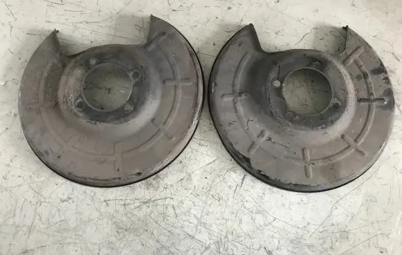 Opel Zafira C Rear brake disc plate dust cover 13408173 13408174