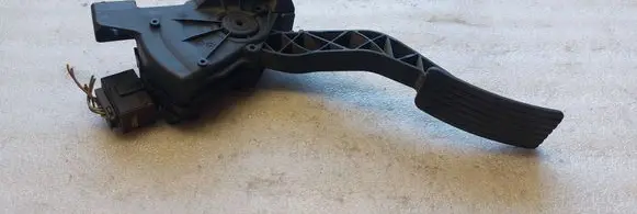 Mitsubishi Colt Accelerator throttle pedal A4543000104 MR955216 6PV00886602