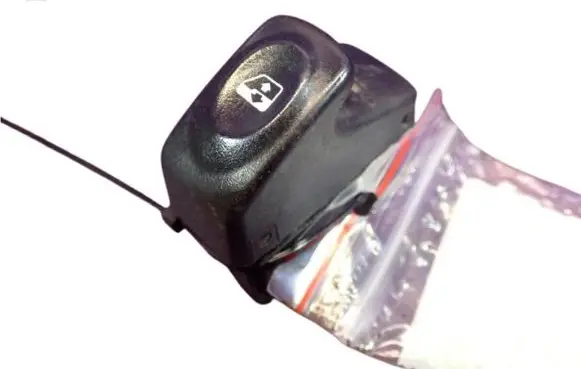 Renault Thalia I Quarter vent window switch 429998K