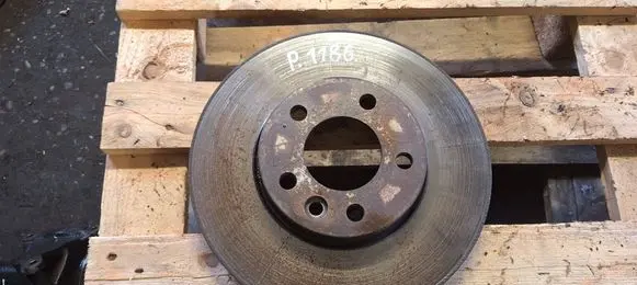 Volkswagen Touareg I Front brake disc 