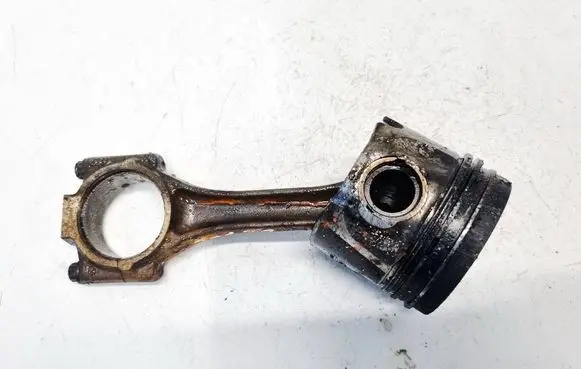 Volkswagen PASSAT B5.5 Piston with connecting rod 