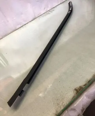 Nissan Juke II F16 Rubber seal rear door window/glass 