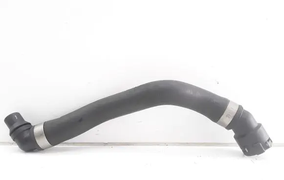 Mercedes-Benz E W211 Engine coolant pipe/hose A2118300596