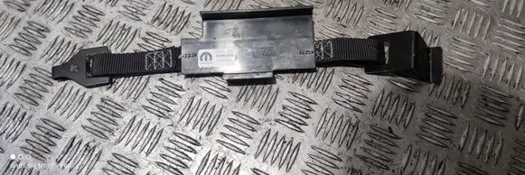 Battery bracket