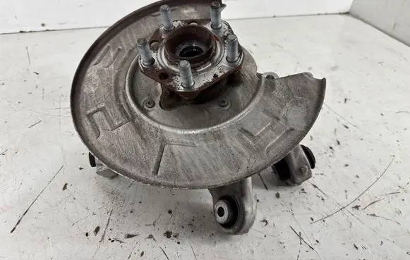 Tesla Model 3 Rear wheel hub 104441100G 104412100E