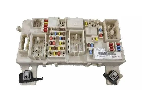 Ford C-MAX I Fuse box set 7M5T14A073FC 7M5T-14A073-FC