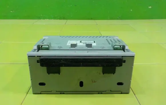 Ford C-MAX II Radio/CD/DVD/GPS head unit AM5T18C815HF XP170