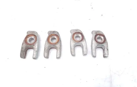 Renault Clio IV Fuel Injector clamp holder