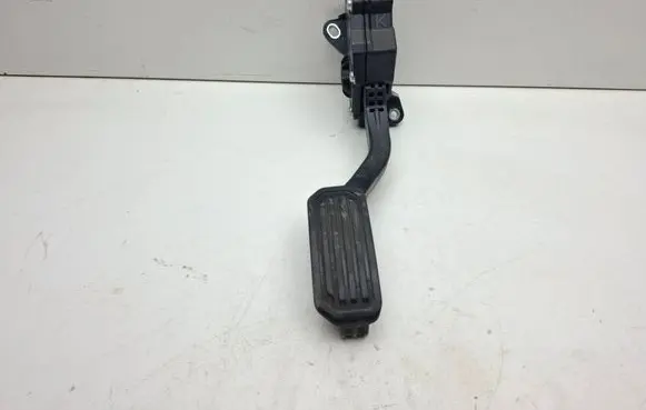 Lexus RX III Accelerator throttle pedal 7811033110 1988008280