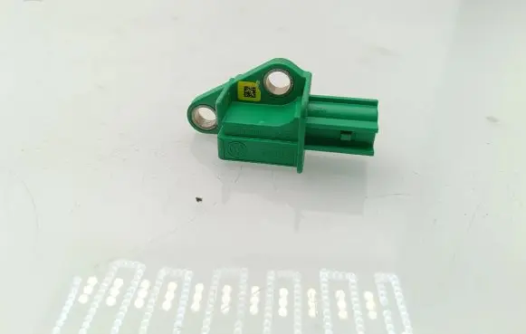 Audi Q7 4L Airbag deployment crash/impact sensor 1K0909606C 5WK43544