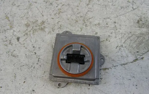 Ford C-MAX II Headlight ballast module Xenon L90021969