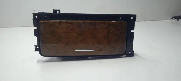 Cup holder front