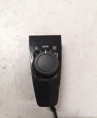 Citroen C4 I Picasso Interior fan control switch 9659796977 A53001000