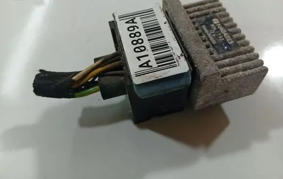 Glow plug pre-heat relay