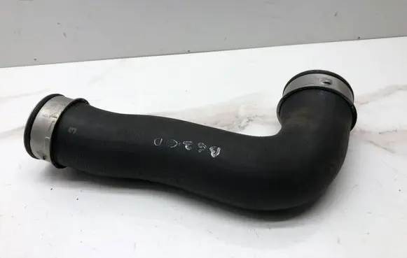 Volkswagen PASSAT B6 Intercooler hose/pipe