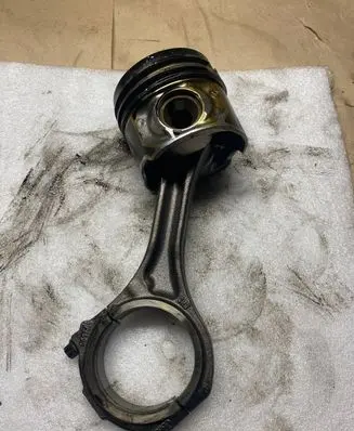 Audi A8 S8 D3 4E Piston with connecting rod 059AA