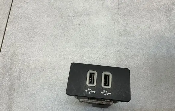 Ford Grand C-MAX USB socket connector HC3T14F014BC