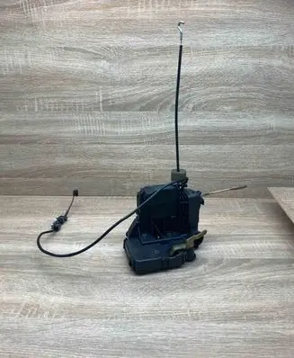 Mercedes-Benz C W203 Front door lock 004137112635 0017134991