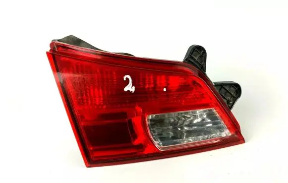 Subaru Outback Tailgate rear/tail lights