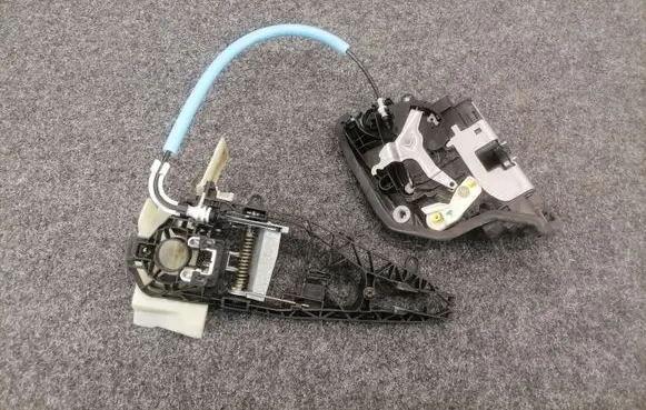 BMW X6 F16 Front door lock 7362781 7401211 7340375