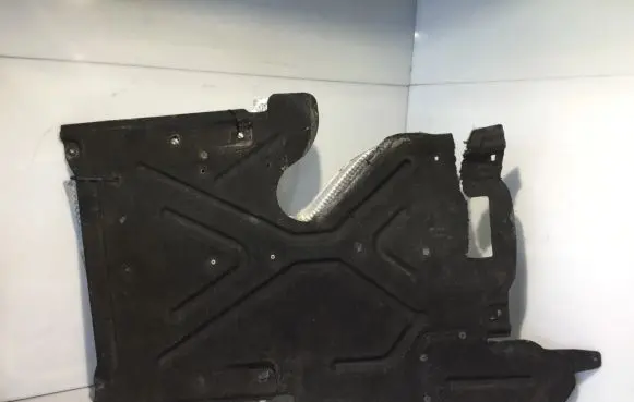 Audi A7 S7 4K8 Engine splash shield/under tray