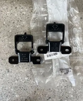 Citroen Berlingo Loading door upper hinge 9821784080