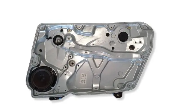 Volkswagen PASSAT B5.5 Front door window regulator with motor 3B4837756D