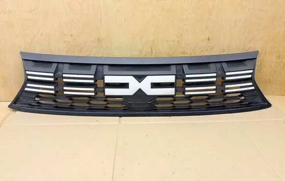 Dacia Duster II Front bumper 622542302R 622547433R