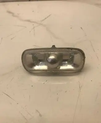 Audi A6 S6 C6 4F Front fender indicator light 8E0949127