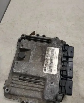 Suzuki Grand Vitara II Engine control unit/module 8200518648 8200904029 0281015322