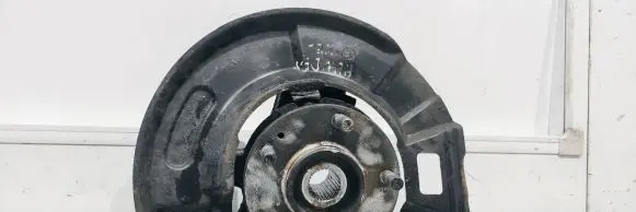 Hyundai Santa Fe Front wheel hub spindle knuckle