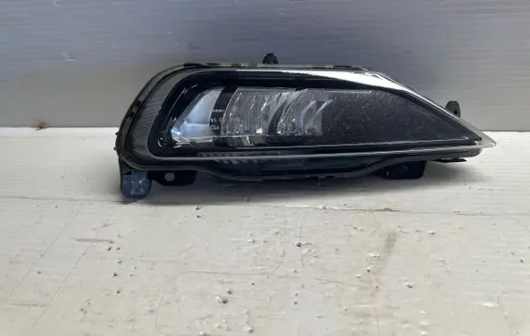 Volvo S90, V90 Front fog light 31395865