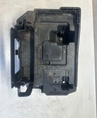Hyundai Tucson IV NX4 Battery tray 37150N7000