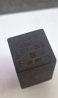 Opel Corsa B Other relay 90458239