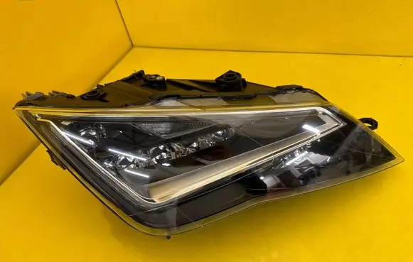 Seat Leon (5F) Headlight/headlamp 5F1941008A