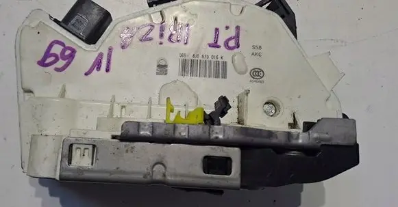 Seat Ibiza IV (6J,6P) Loading door lock 6J0839016K
