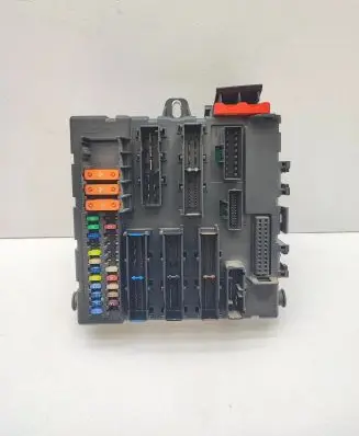 Opel Signum Fuse module 13189923