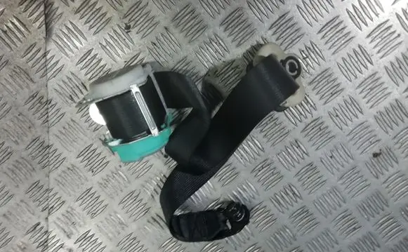 Nissan Note (E11) Rear seatbelt