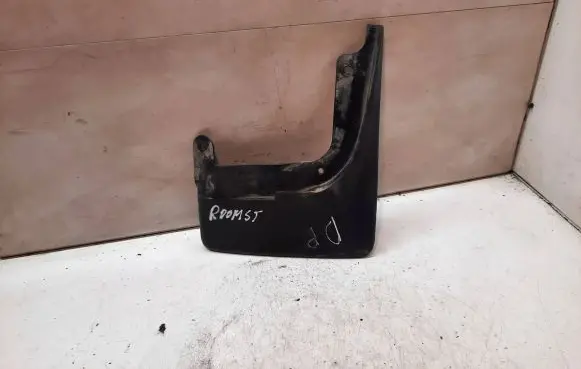 Skoda Roomster (5J) Front mudguard 5J0821174